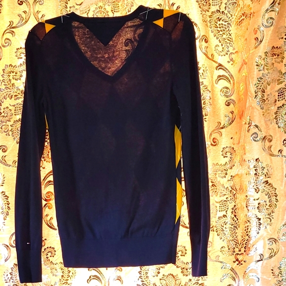 Tommy Hilfiger Argyle V-Neck Long Sleeve Womans Sweater - Picture 3 of 9